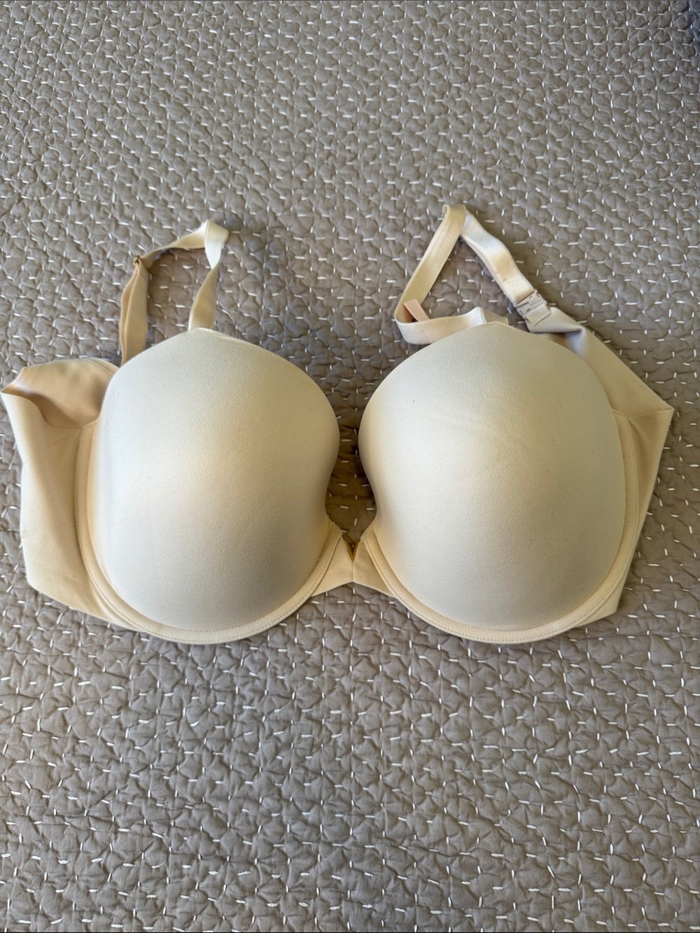Victoria's Secret Light Nude T-Shirt Bra